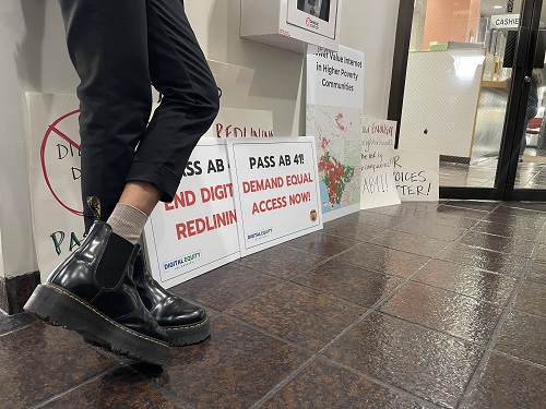 Digitial Equity LA Picket