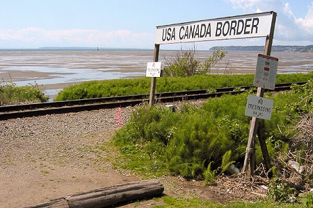 border crossing sign